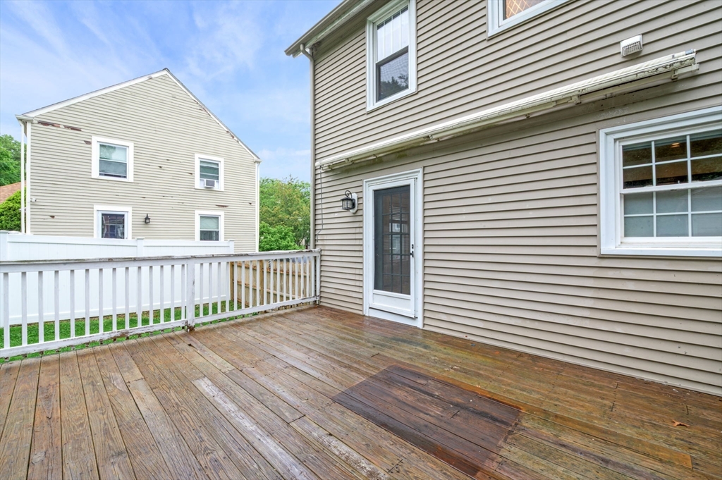 47 Moffatt Road Salem, MA 01970 - Photo 15 of 27