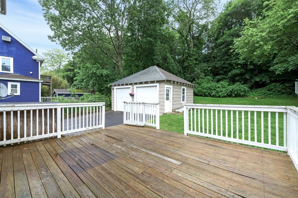 47 Moffatt Road Salem, MA 01970 - Photo 17 of 27