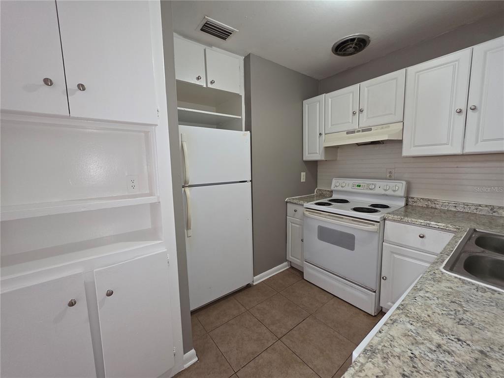 710 Detroit Street Jacksonville, FL 32254 - Photo 4 of 8