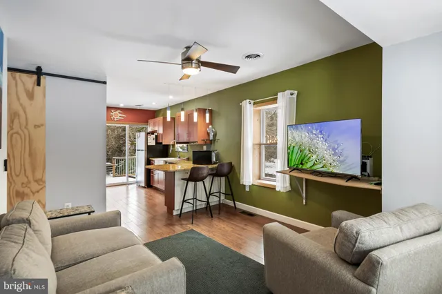 $295,000 | 28 Oregon Avenue, Mount Laurel, NJ 08054