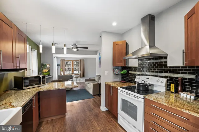 $295,000 | 28 Oregon Avenue, Mount Laurel, NJ 08054