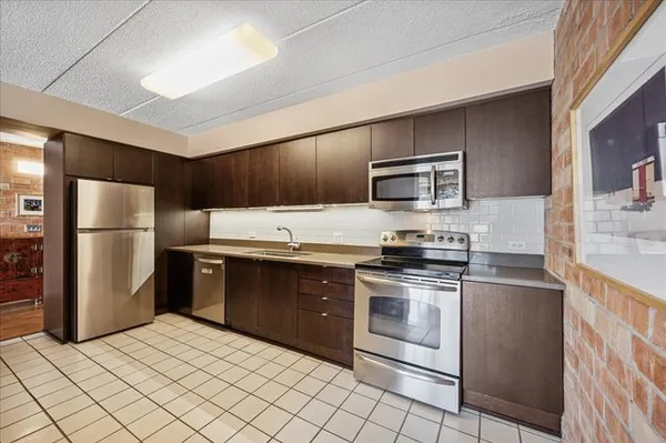 $4,500 | 630 Vernon Avenue, Unit 2, Glencoe, IL 60022