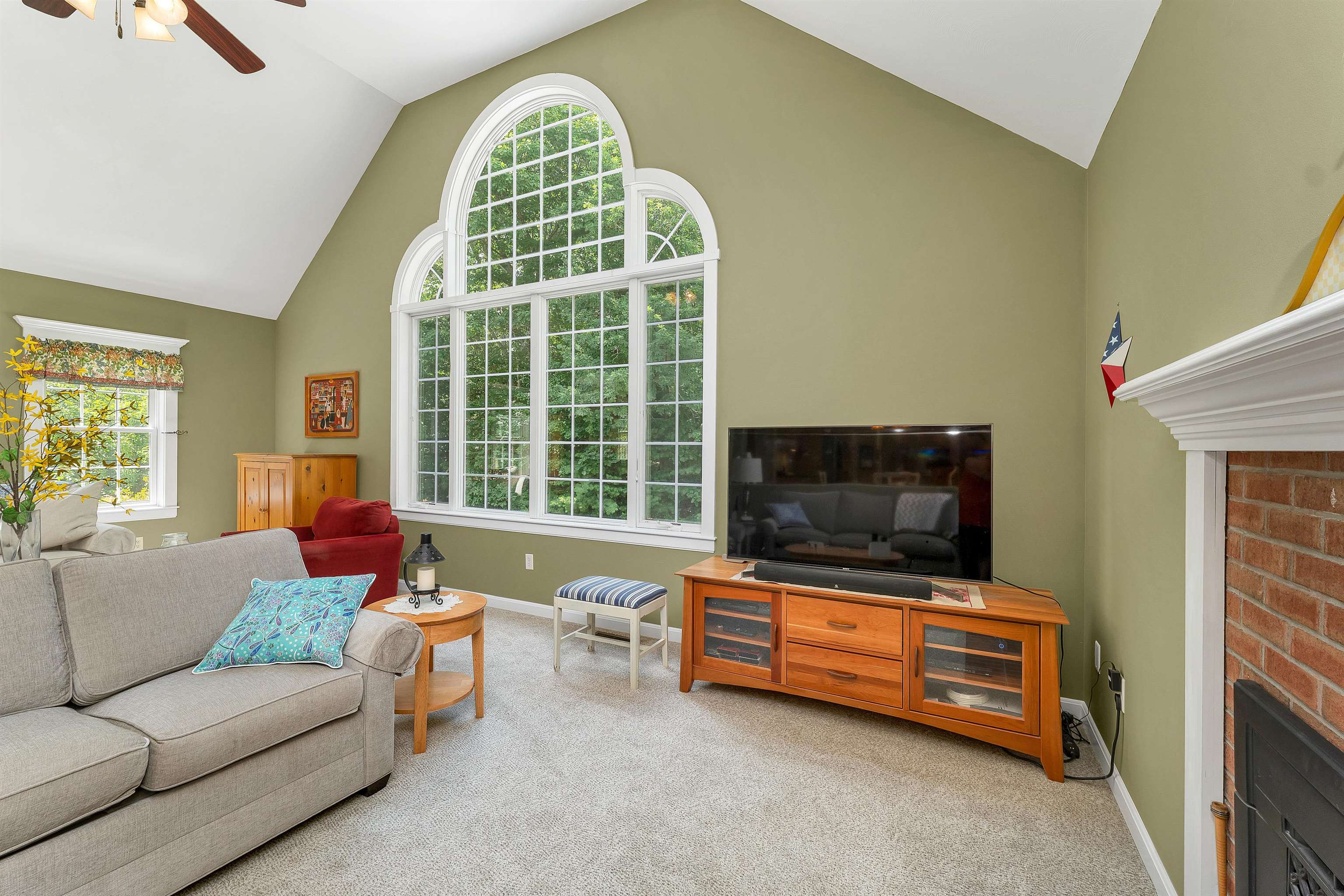 52 Riverdale Road New Boston, NH 03070 - Photo 16 of 56 Gallery Image 16