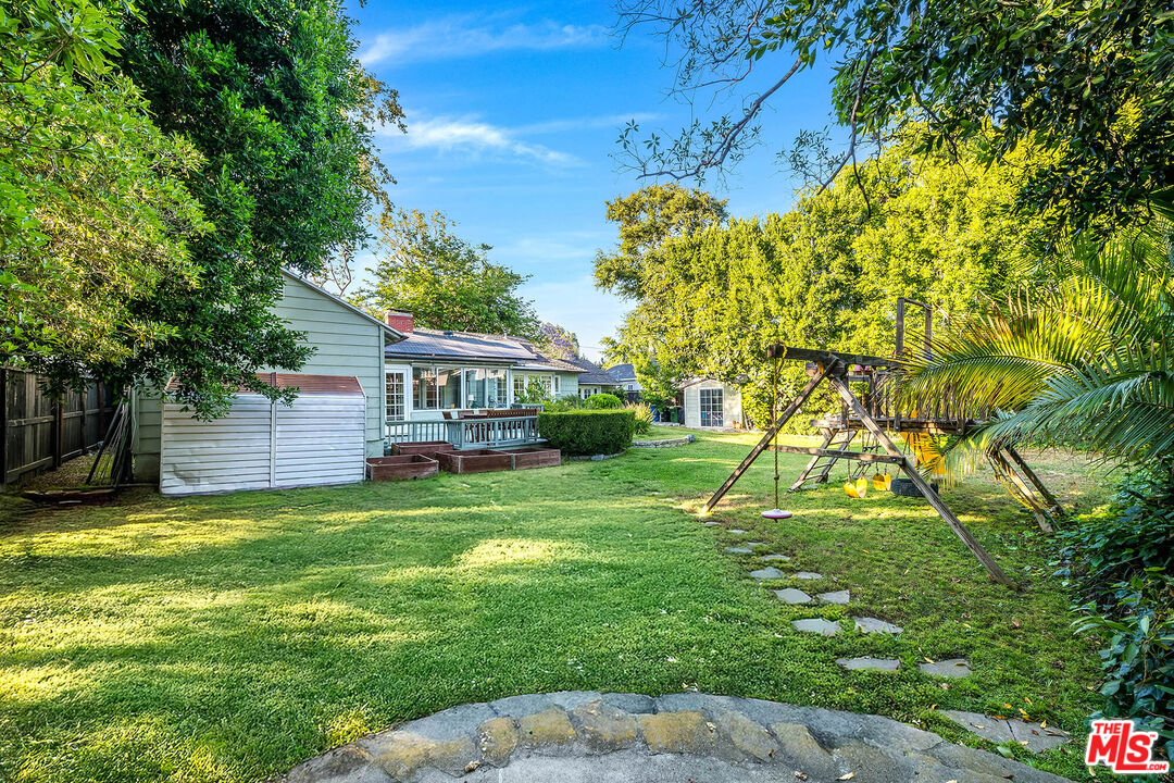 11146 Valley Spring Lane Studio City, CA 91602 - Photo 36 of 58