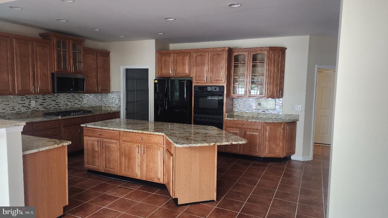 9803 Kraft Hill Road Perry Hall, MD 21128 - Photo 9 of 40 Gallery Image 9