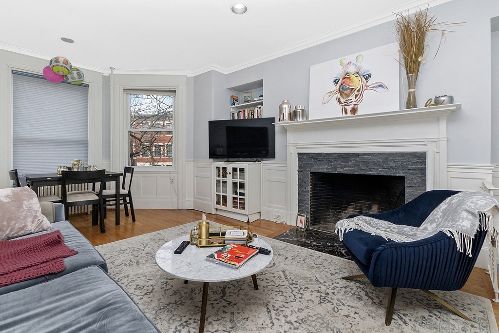 13 Garrison Road, Unit 1 Brookline, MA 02445 - Photo 3 of 10