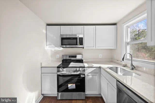 $334,900 | 3366 Lavue Lane, Fredericksburg, VA 22408