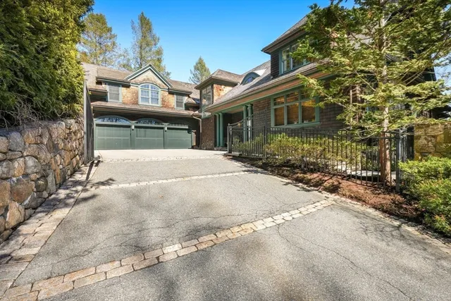 $6,995,000 | 130 Cabot Street, Brookline, MA 02467