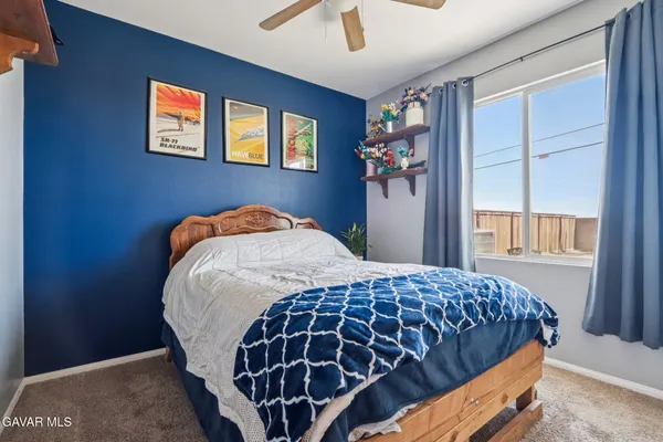 $499,999 | 2016 Via Vida Feliz Avenue, Rosamond, CA 93560