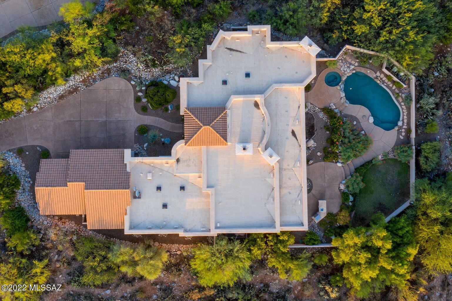2404 Long Shadow Place Tucson, AZ 85718 - Photo 6 of 50