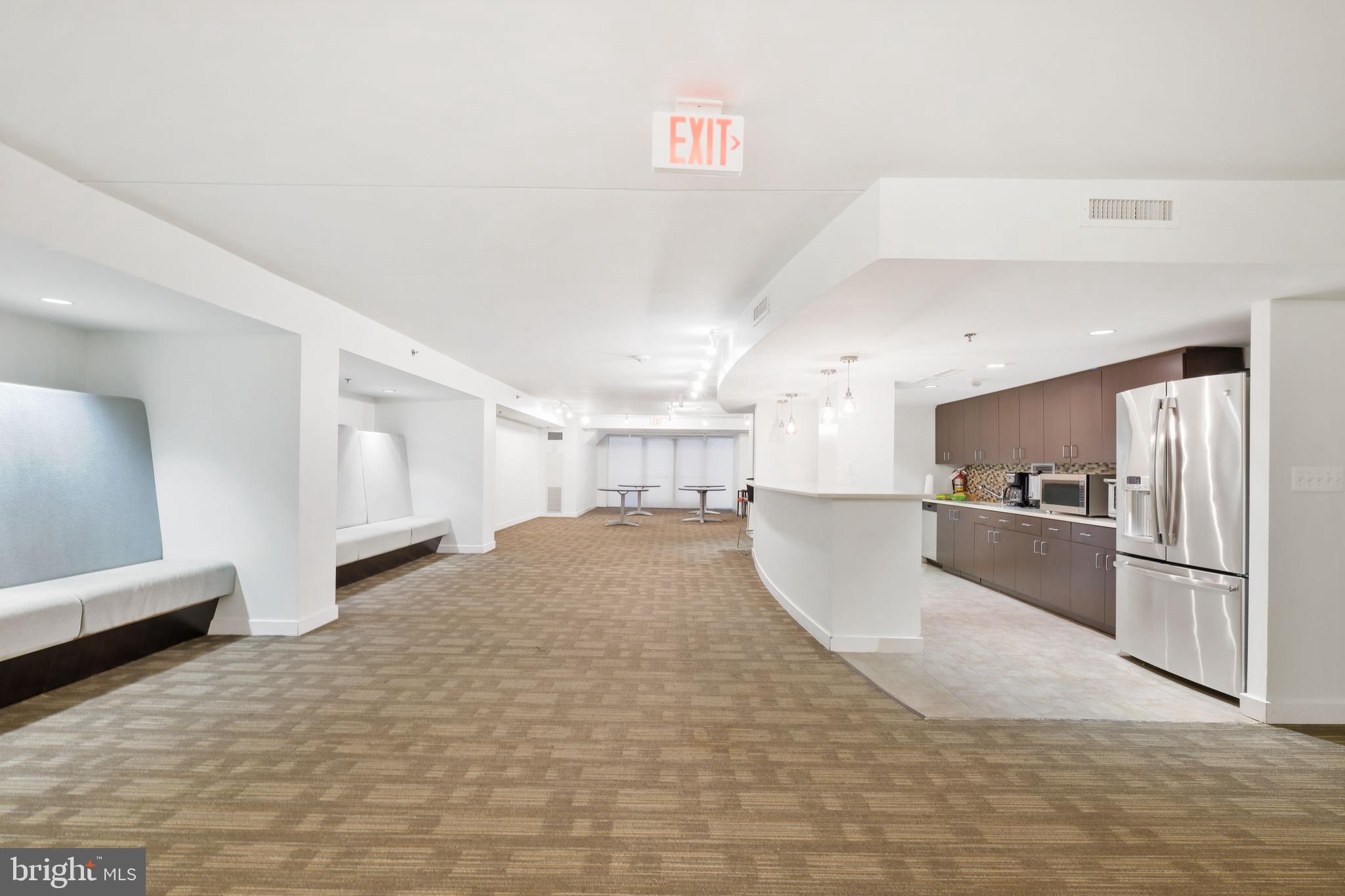 5101 River Road, Unit 513 Bethesda, MD 20816 - Photo 33 of 42 Community Area