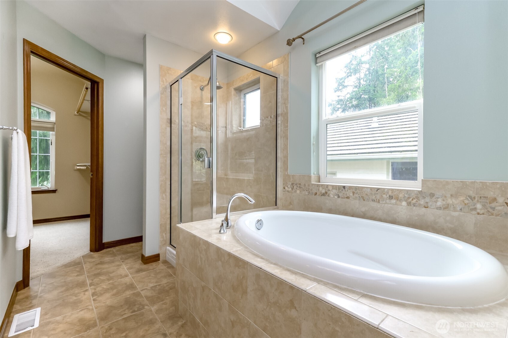 7114 Muirkirk Lane Southwest Port Orchard, WA 98367 - Photo 18 of 39