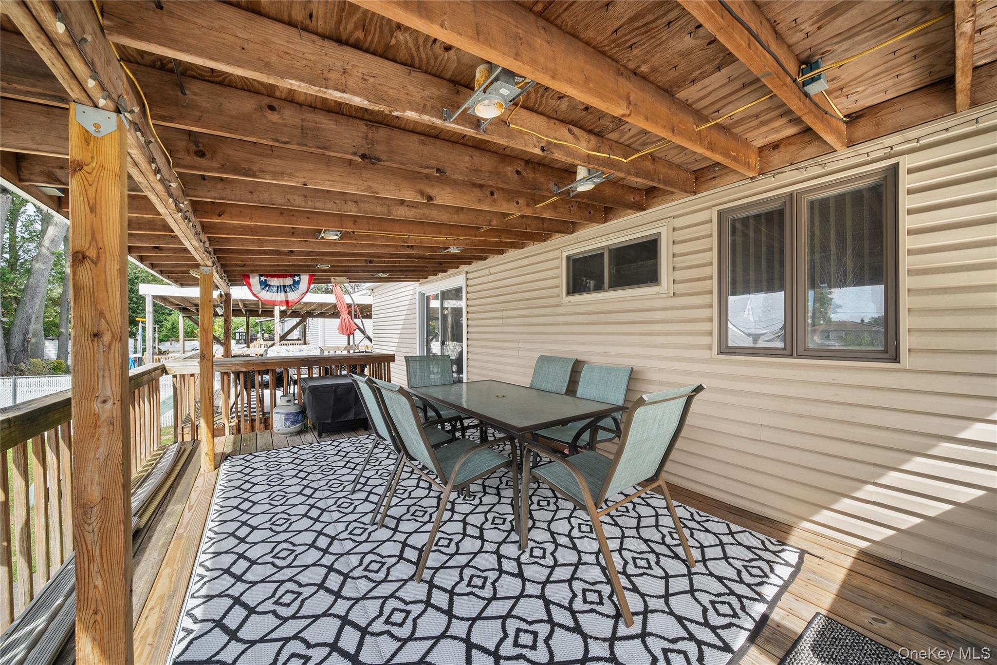 34 West 21st Street Deer Park, NY 11729 - Photo 25 of 33 a outdoor space with chairs