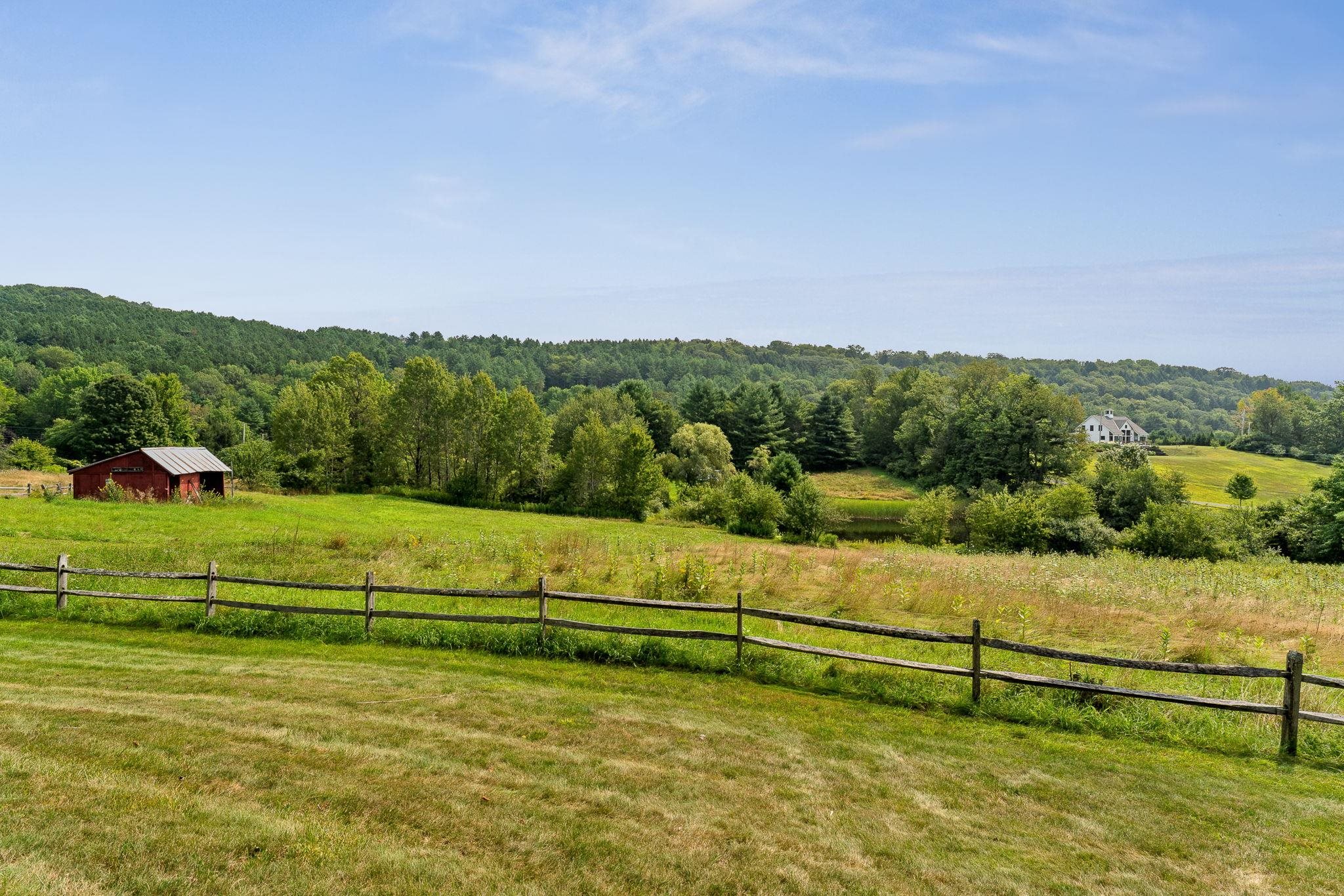 593 Red Barn Road Hartford, VT 05001 - Photo 40 of 50