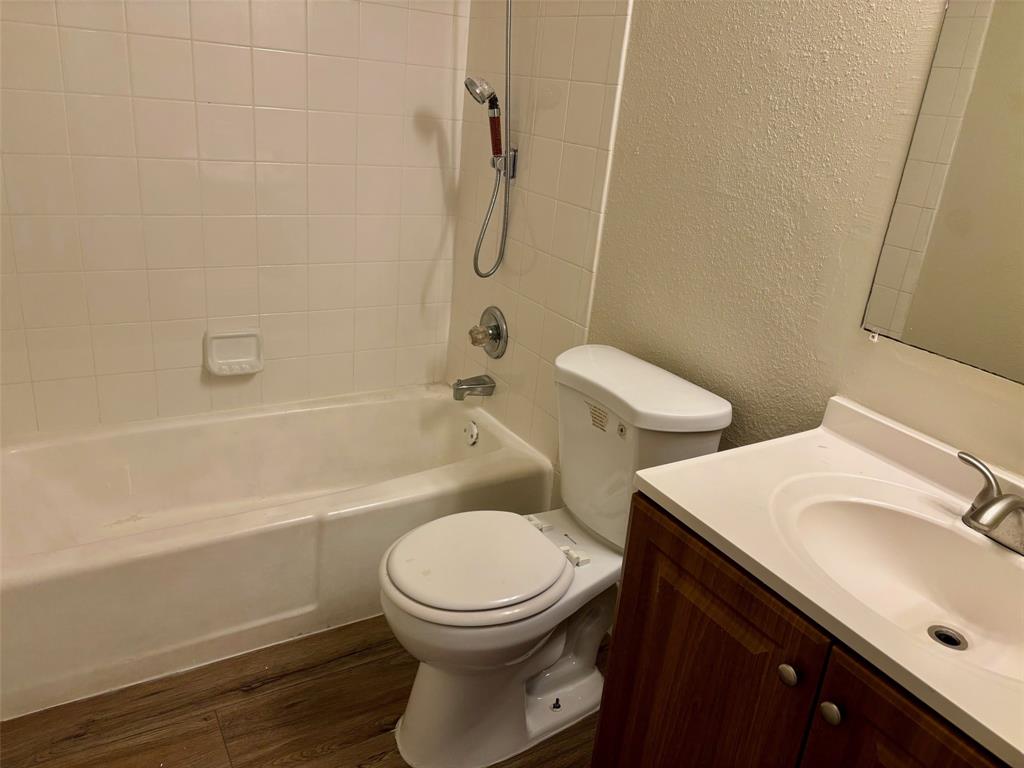 241 Southeast 9th Avenue, Unit 101 Pompano Beach, FL 33060 - Photo 5 of 10