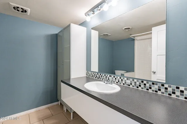 $1,995 | 1630 East Georgia Avenue, Unit 204, Phoenix, AZ 85016