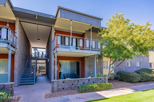 $1,995 | 1630 East Georgia Avenue, Unit 204, Phoenix, AZ 85016