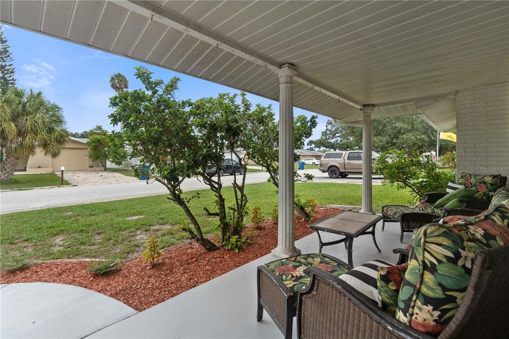 7830 Cherrytree Lane New Port Richey, FL 34653 - Photo 3 of 27 Gallery Image 3