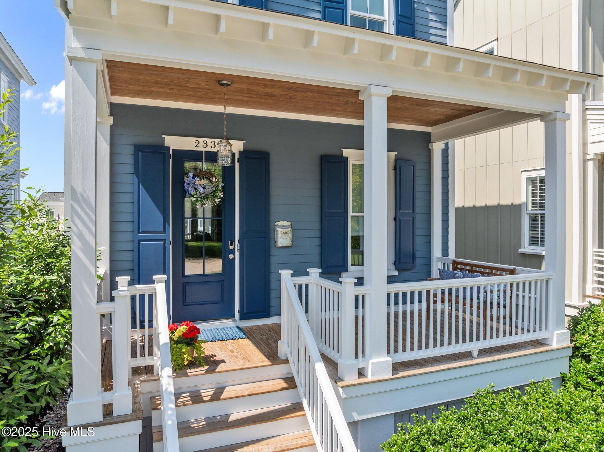 233 East Water Street Washington, NC 27889 - Photo 12 of 47 Water St. porch