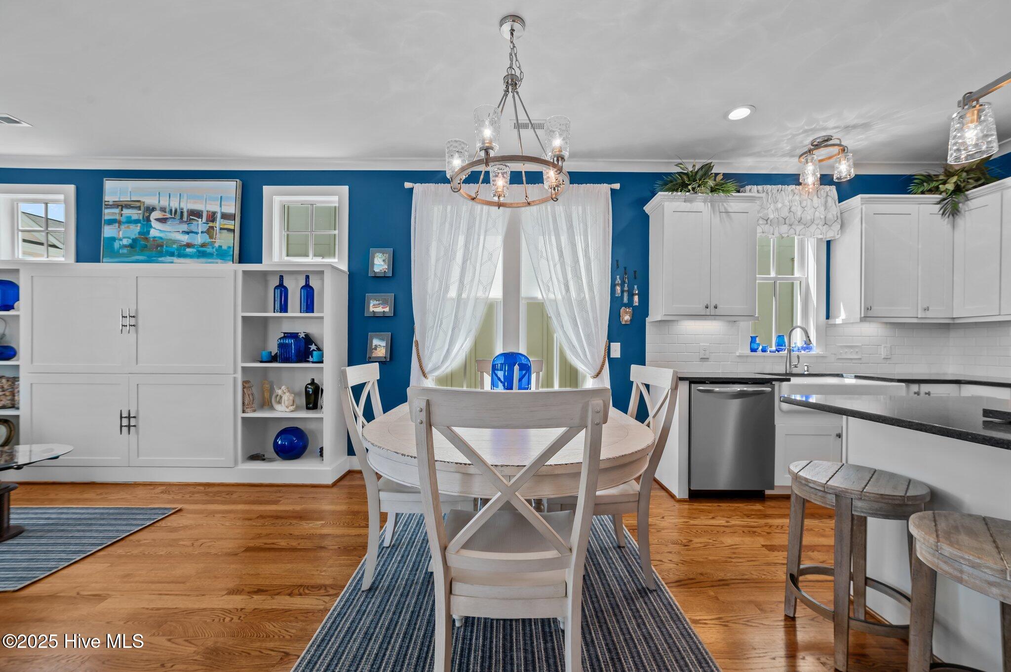 233 East Water Street Washington, NC 27889 - Photo 22 of 47 Comfortable dining