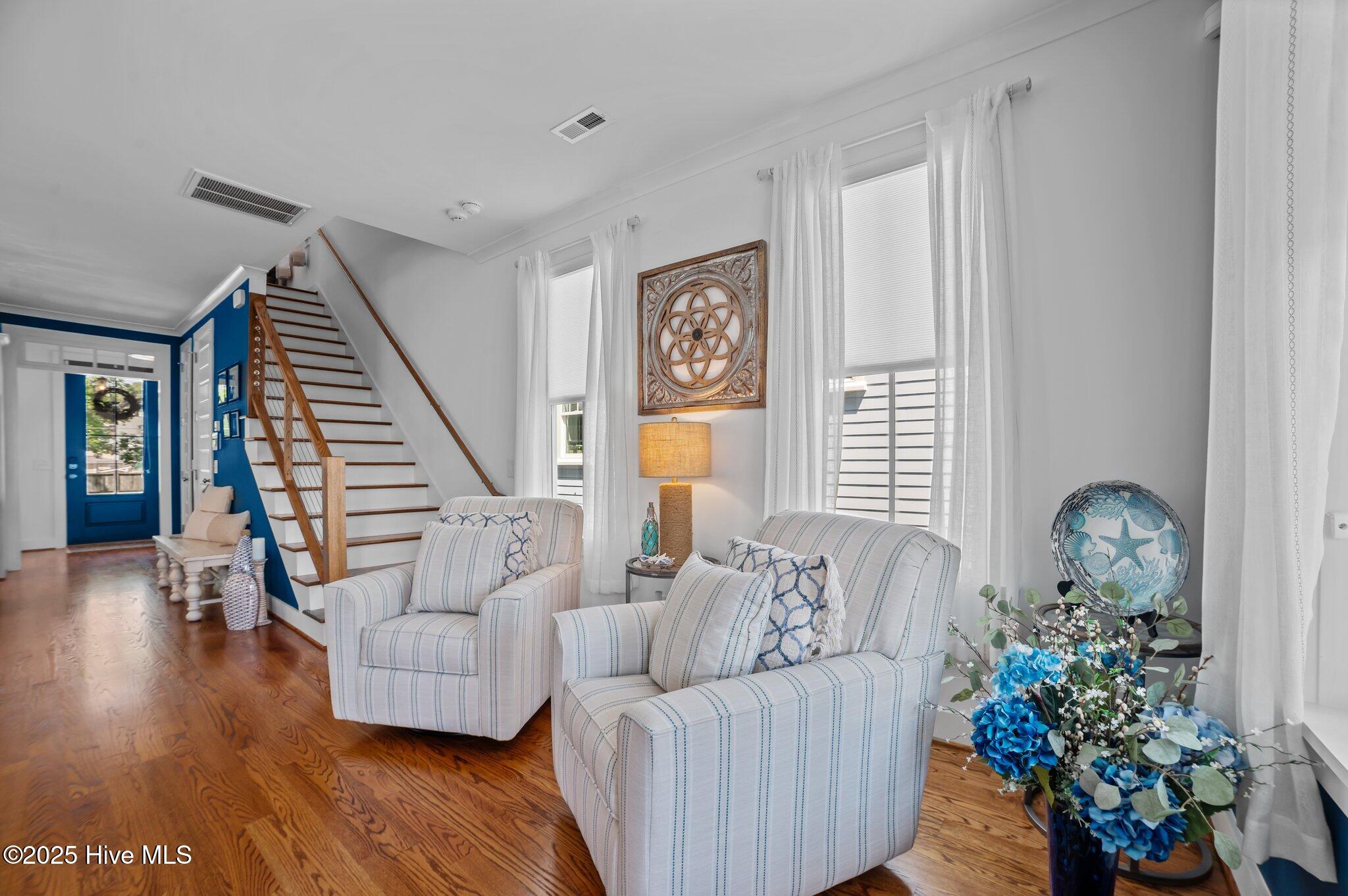 233 East Water Street Washington, NC 27889 - Photo 26 of 47 Conversation corner