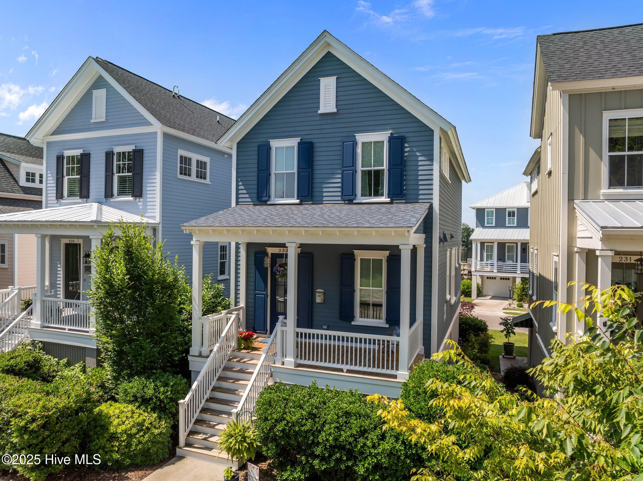 233 East Water Street Washington, NC 27889 - Photo 3 of 47 3-web-or-mls-DJI_0383