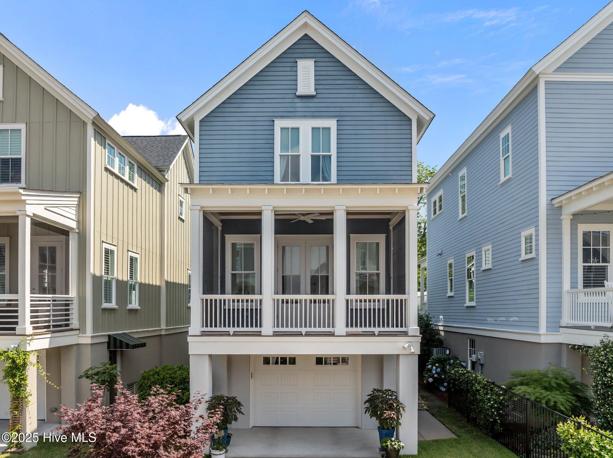233 East Water Street Washington, NC 27889 - Photo 6 of 47 Rear elevation screened porch with water view