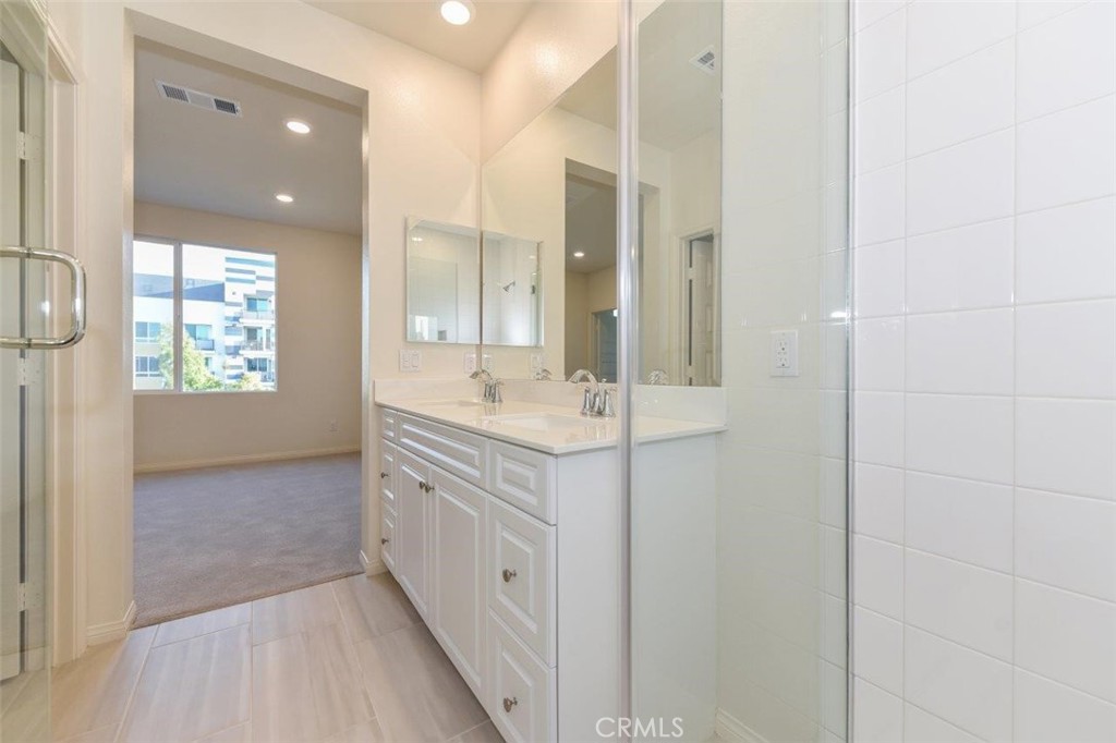 106 Unity Irvine, CA 92614 - Photo 24 of 32