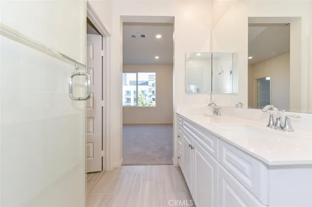 $4,500 | 106 Unity, Irvine, CA 92614