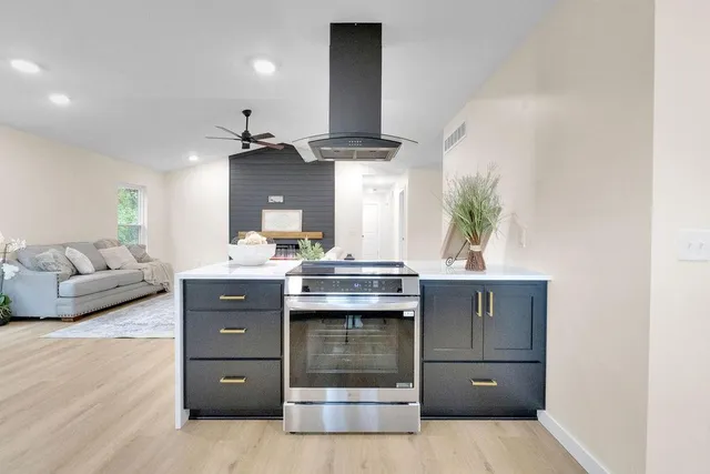 $485,000 | 4716 Northeast Amazonia Road, St. Joseph, MO 64505