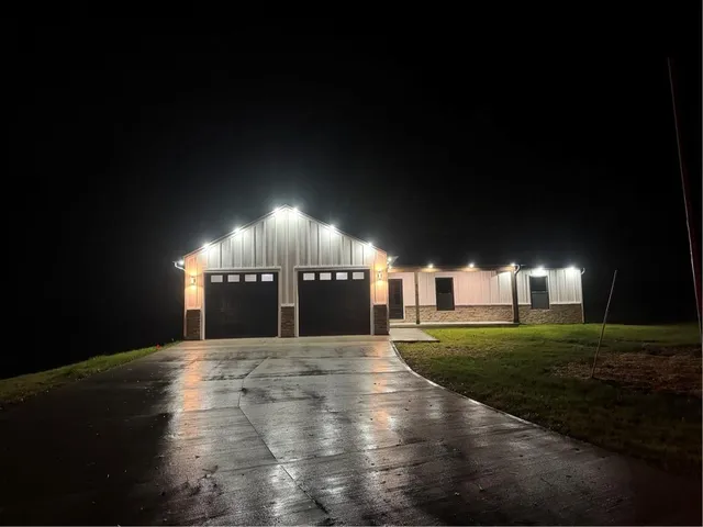 $485,000 | 4716 Northeast Amazonia Road, St. Joseph, MO 64505