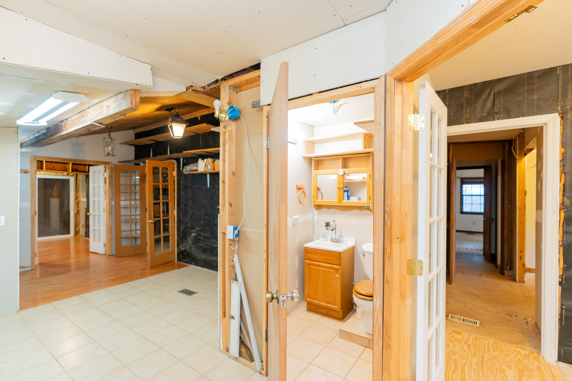 801 Tram Trail Dunlap, TN 37327 - Photo 37 of 80 half bathroom