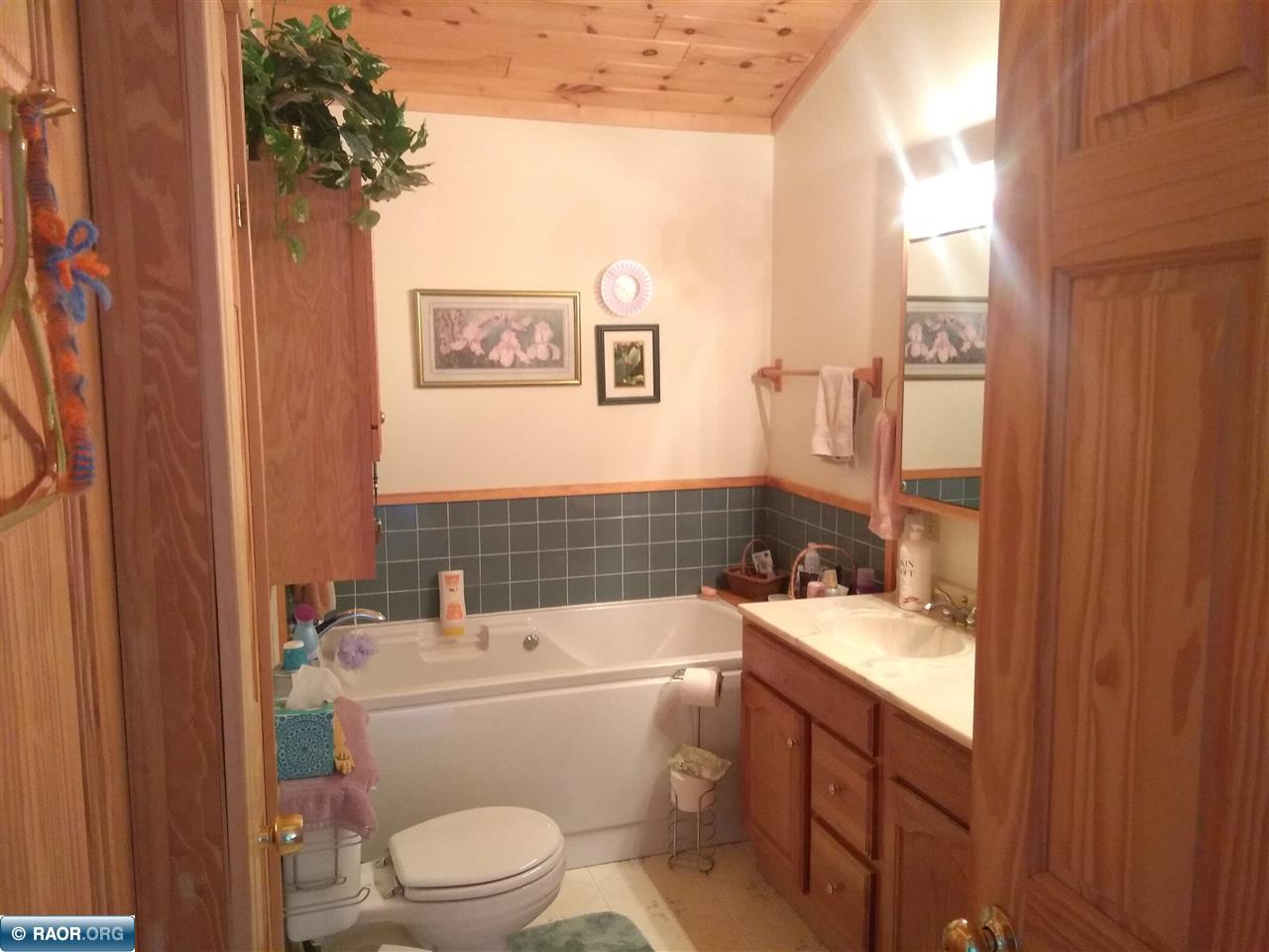 22138 Kodiak Road Bovey, MN 55709 - Photo 17 of 22