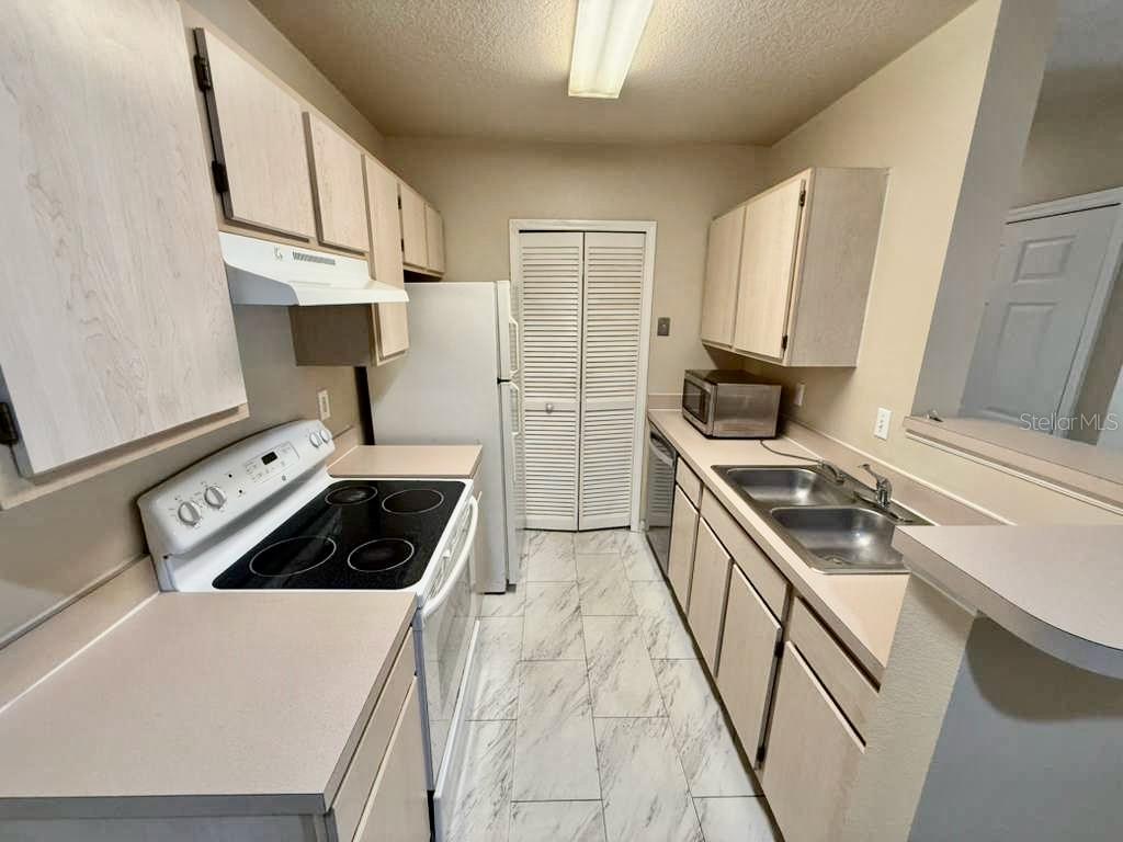 4332 South Kirkman Road, Unit 1003 Orlando, FL 32811 - Photo 7 of 17