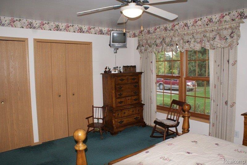 2207 Imlay City Road Lapeer, MI 48446 - Photo 13 of 22 DSC03921.JPG