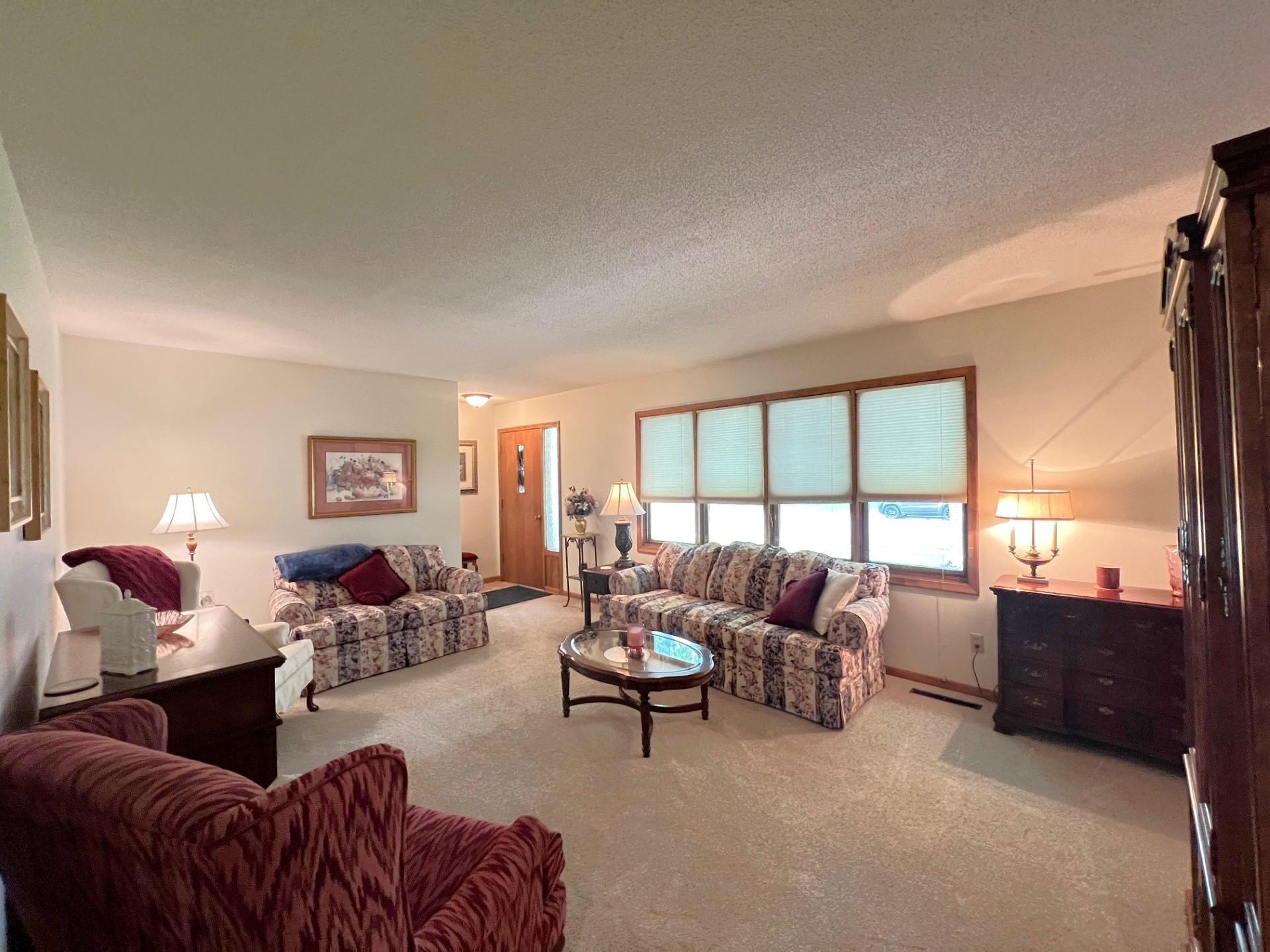 1804 7th Street Southwest Willmar, MN 56201 - Photo 6 of 26