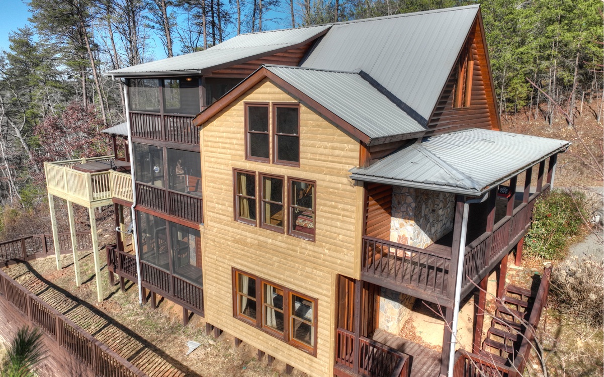221 Foxfire Road Blue Ridge, GA 30513 - Photo 1 of 48 Main View