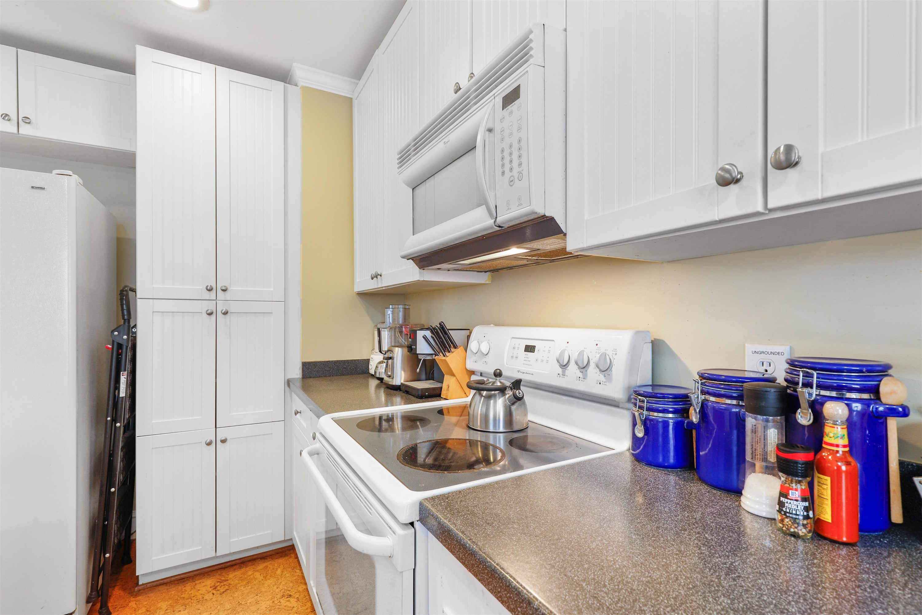 909 Gardner Street Raleigh, NC 27607 - Photo 8 of 21 Photo 8