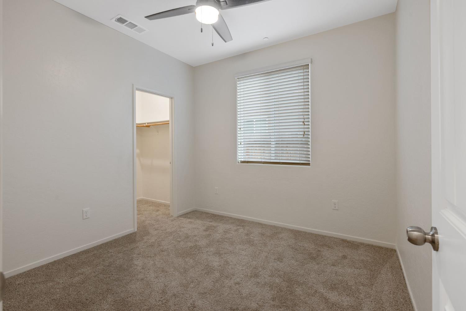 1595 Springcrest Street Hanford, CA 93230 - Photo 11 of 46