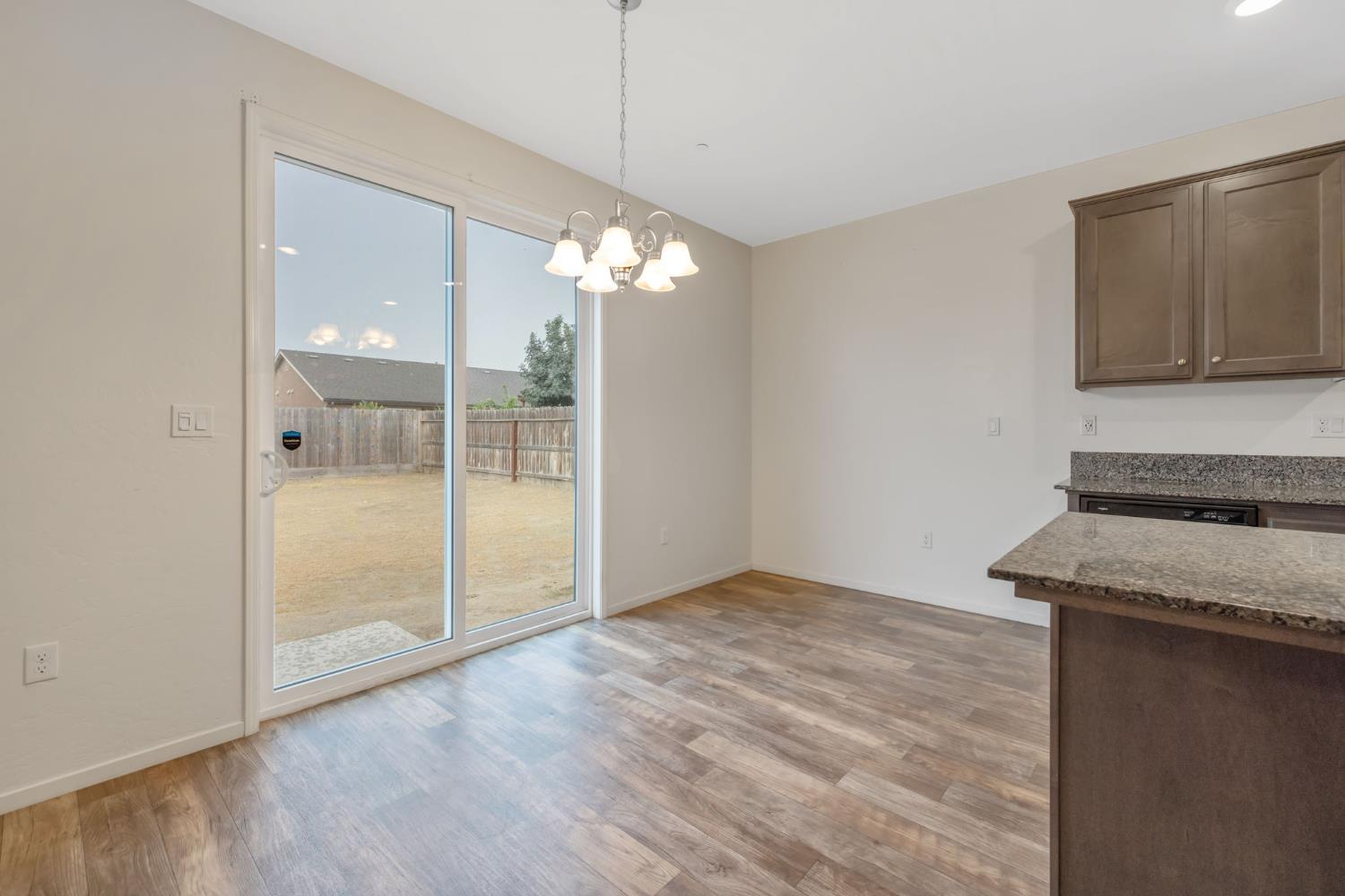 1595 Springcrest Street Hanford, CA 93230 - Photo 27 of 46