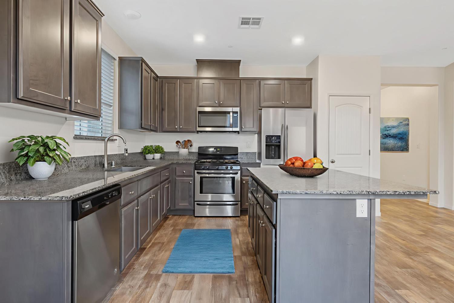 1595 Springcrest Street Hanford, CA 93230 - Photo 29 of 46