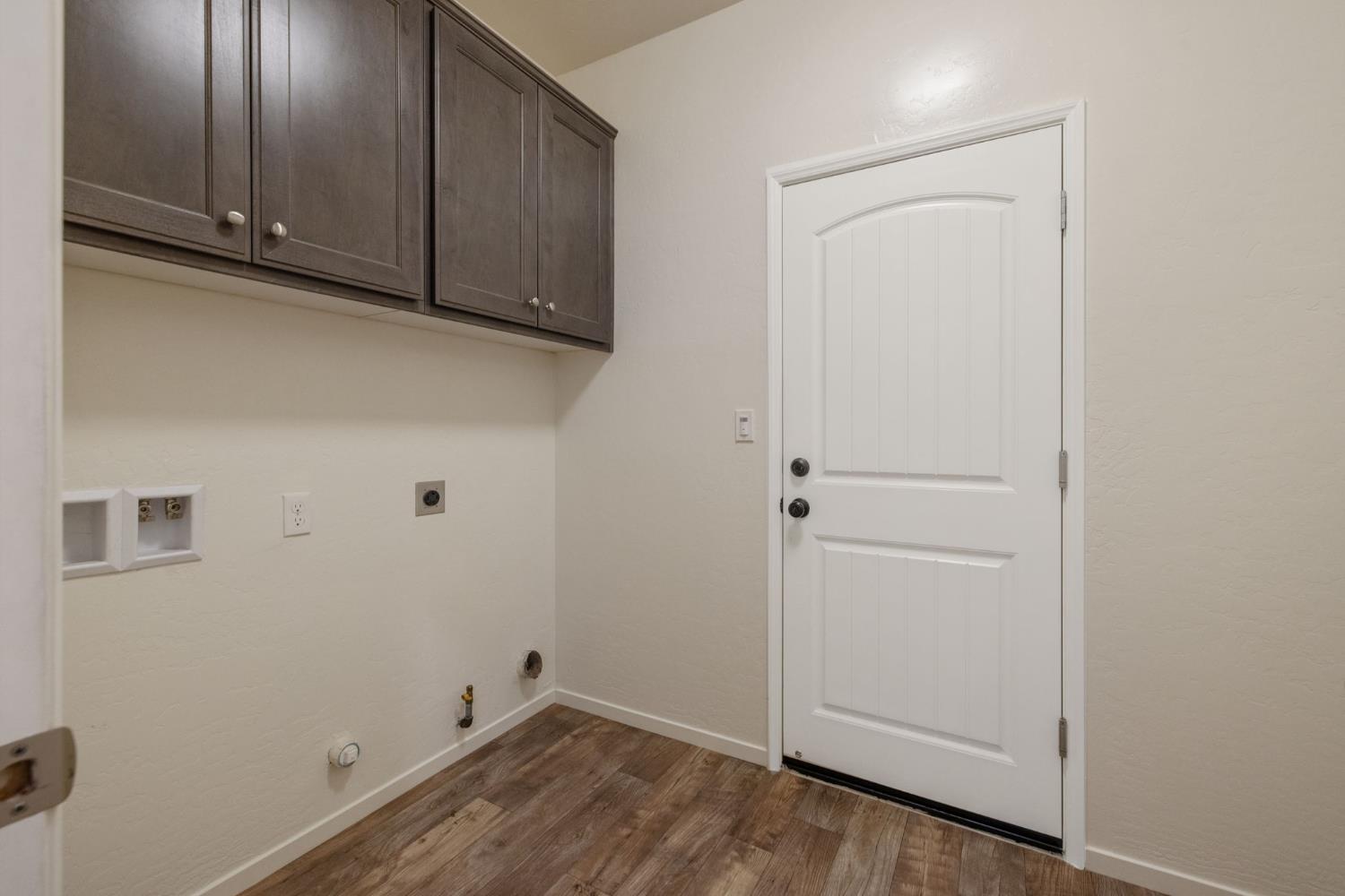 1595 Springcrest Street Hanford, CA 93230 - Photo 33 of 46