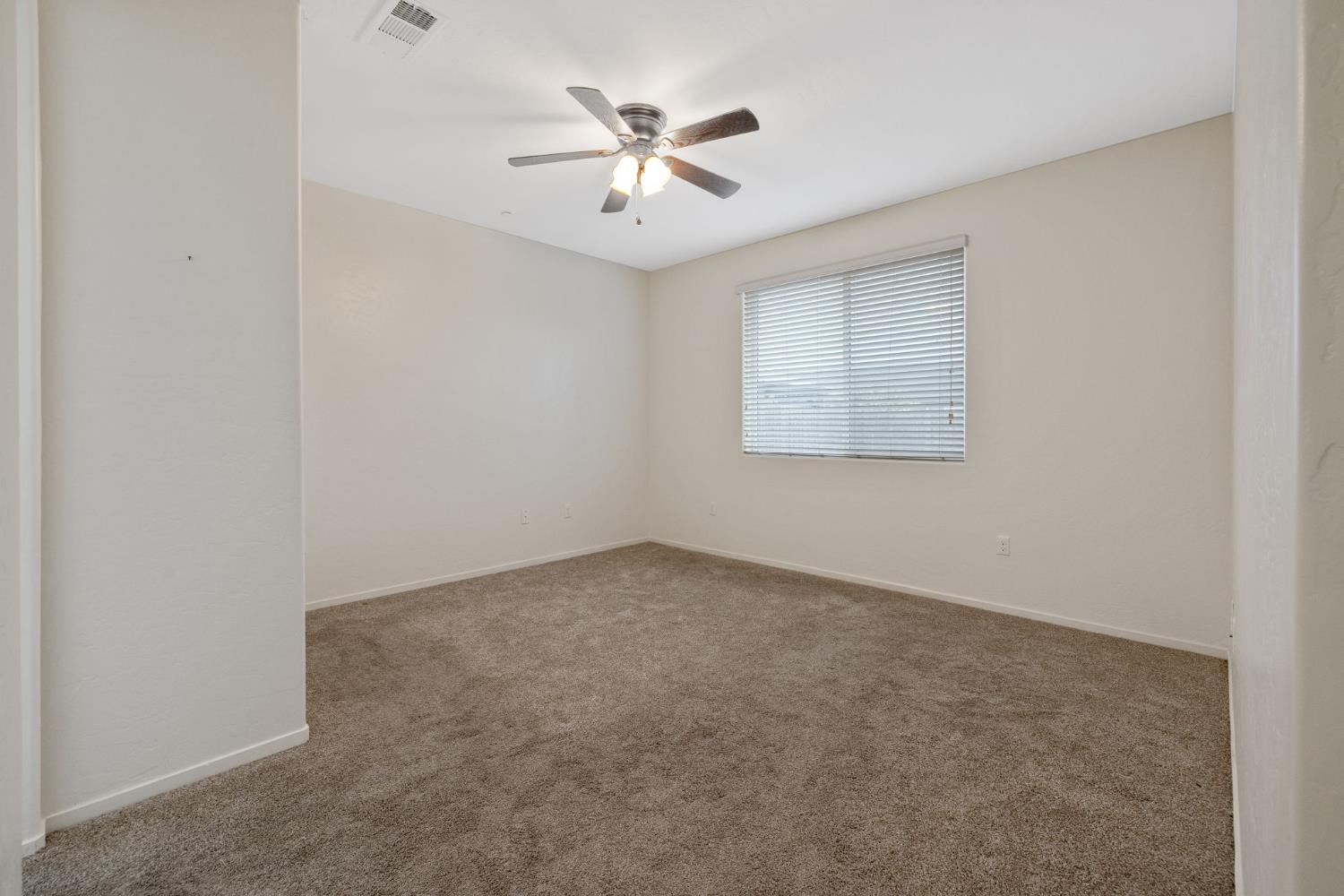 1595 Springcrest Street Hanford, CA 93230 - Photo 35 of 46