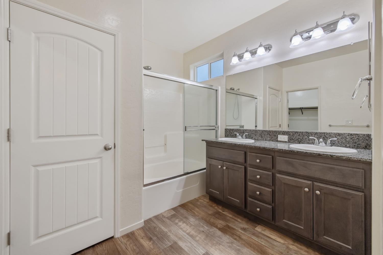 1595 Springcrest Street Hanford, CA 93230 - Photo 37 of 46