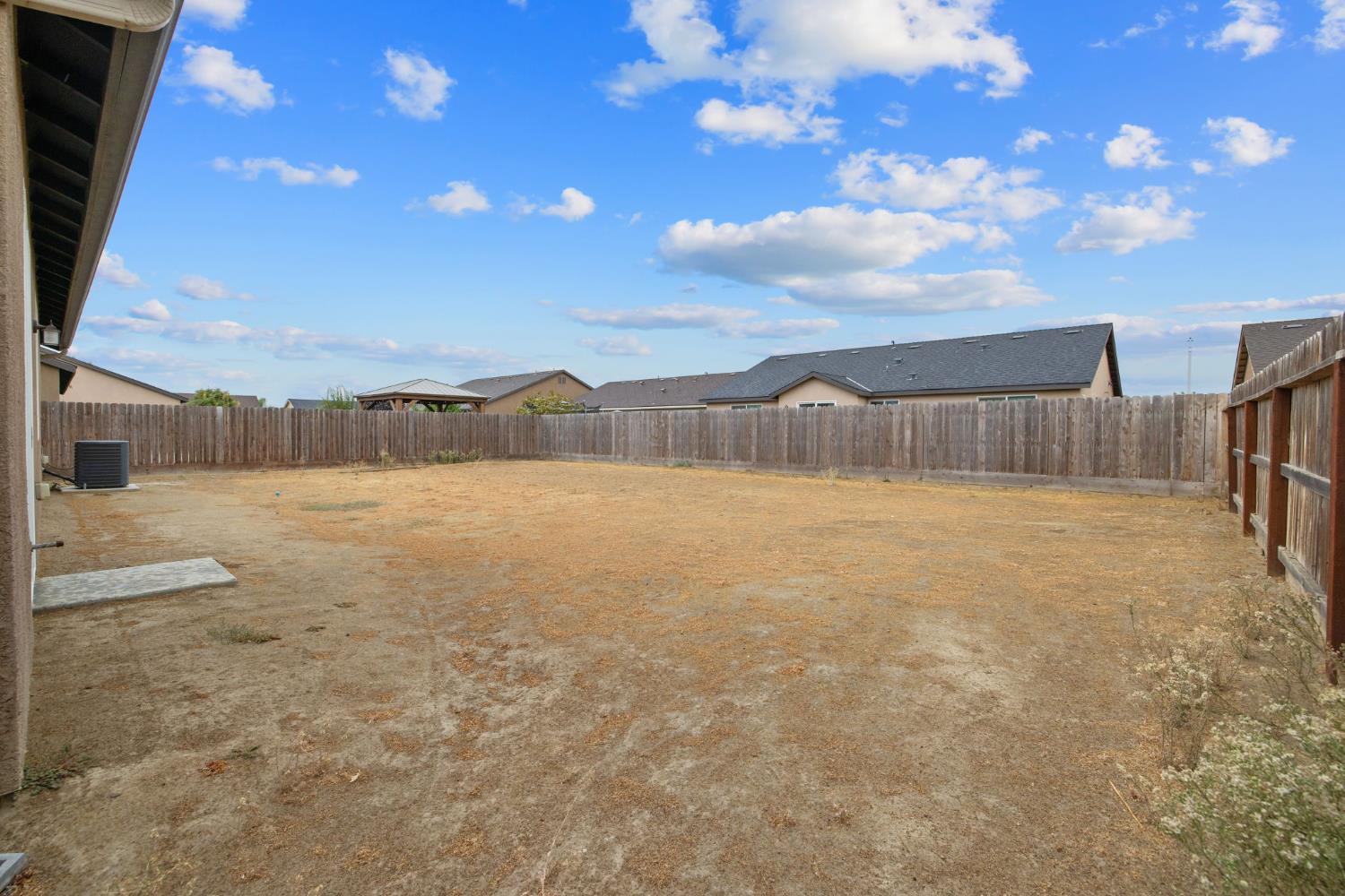 1595 Springcrest Street Hanford, CA 93230 - Photo 40 of 46