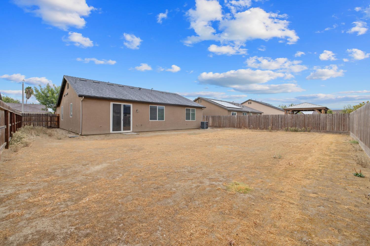 1595 Springcrest Street Hanford, CA 93230 - Photo 41 of 46