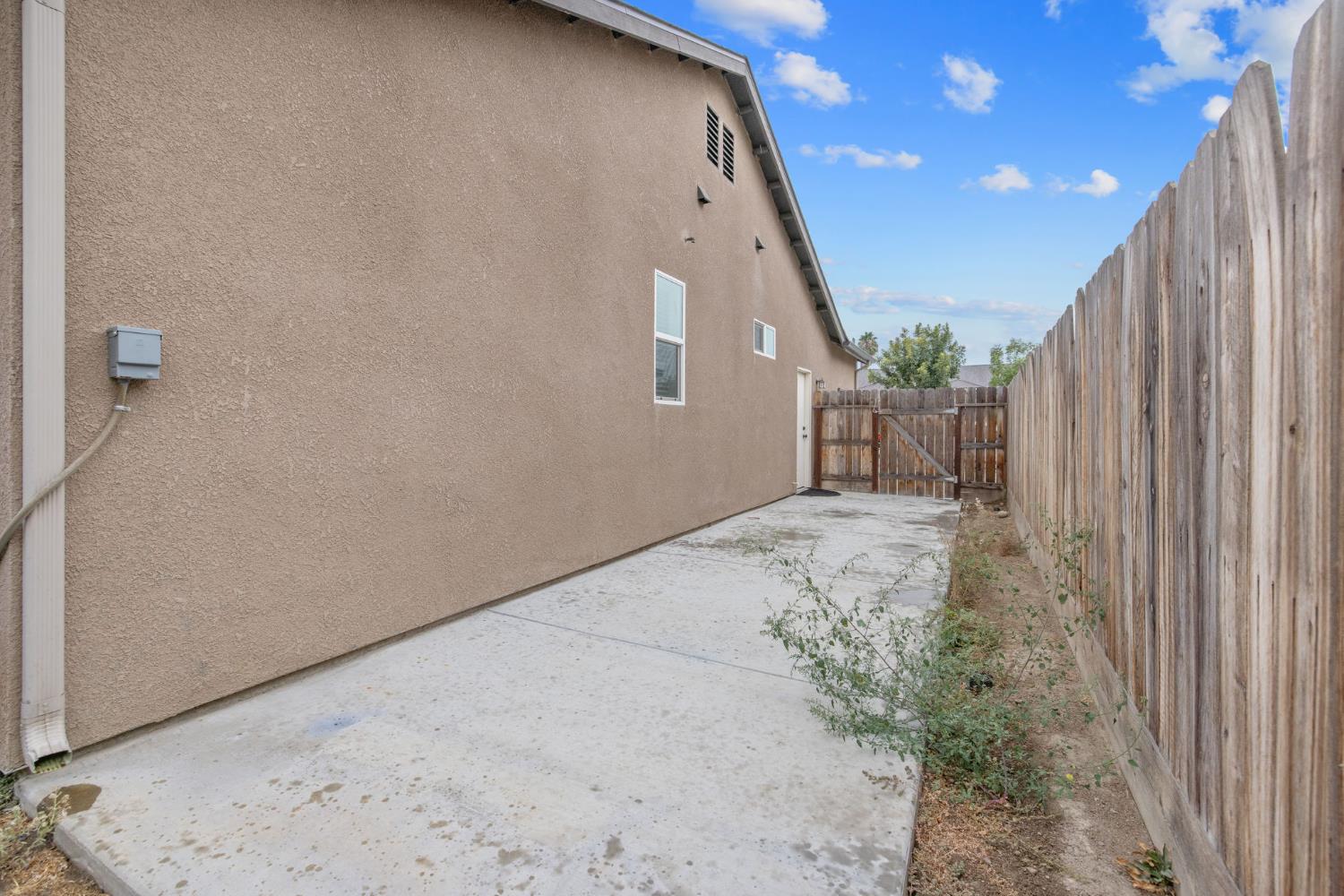 1595 Springcrest Street Hanford, CA 93230 - Photo 44 of 46