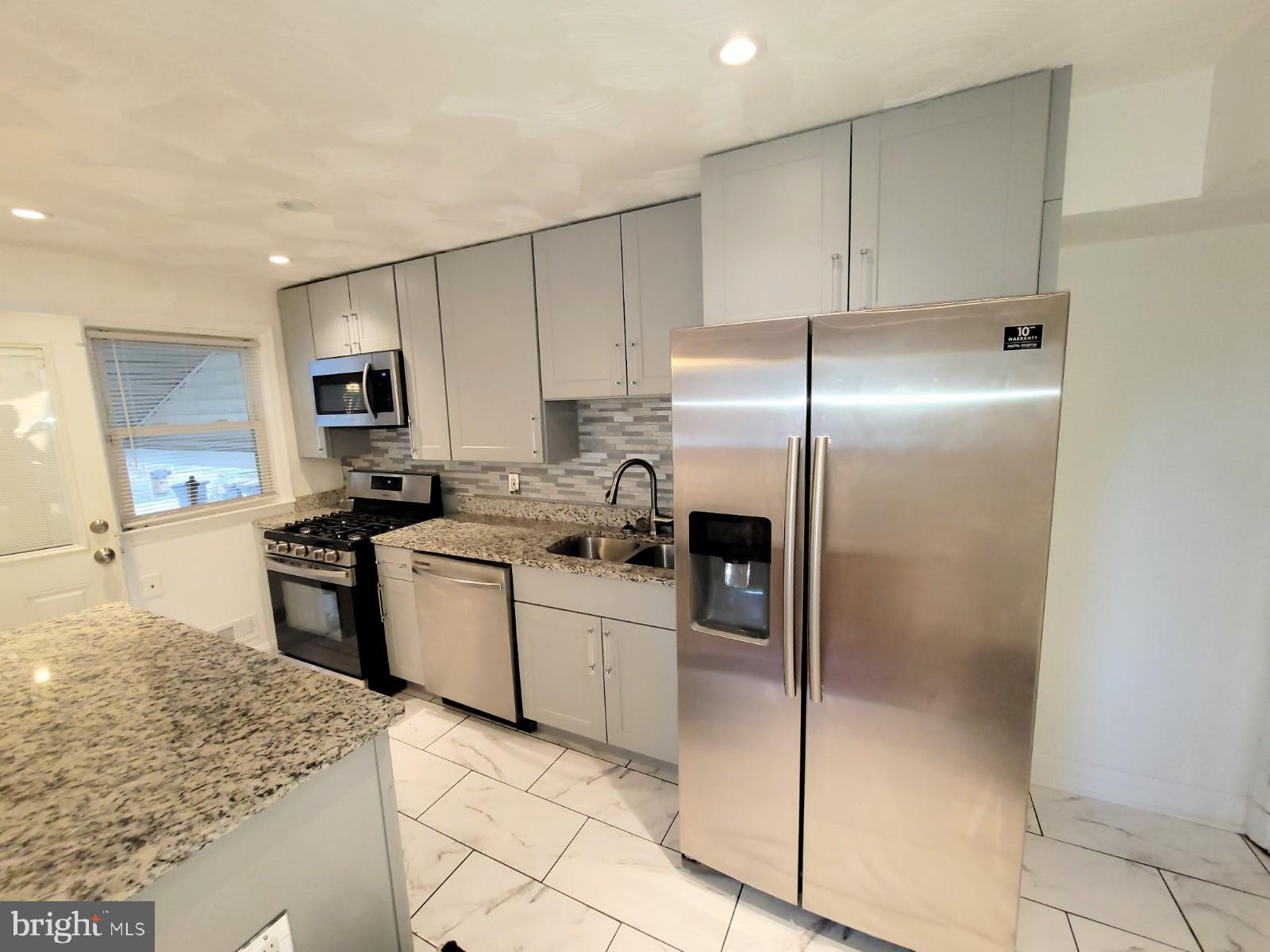 1537 Clairidge Road Baltimore, MD 21207 - Photo 6 of 20