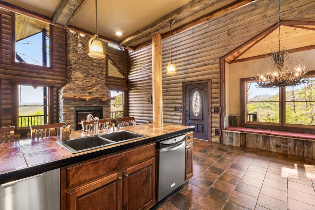 1689 Long Ridge Road Hiawassee, GA 30546 - Photo 41 of 56 Garage and workshop