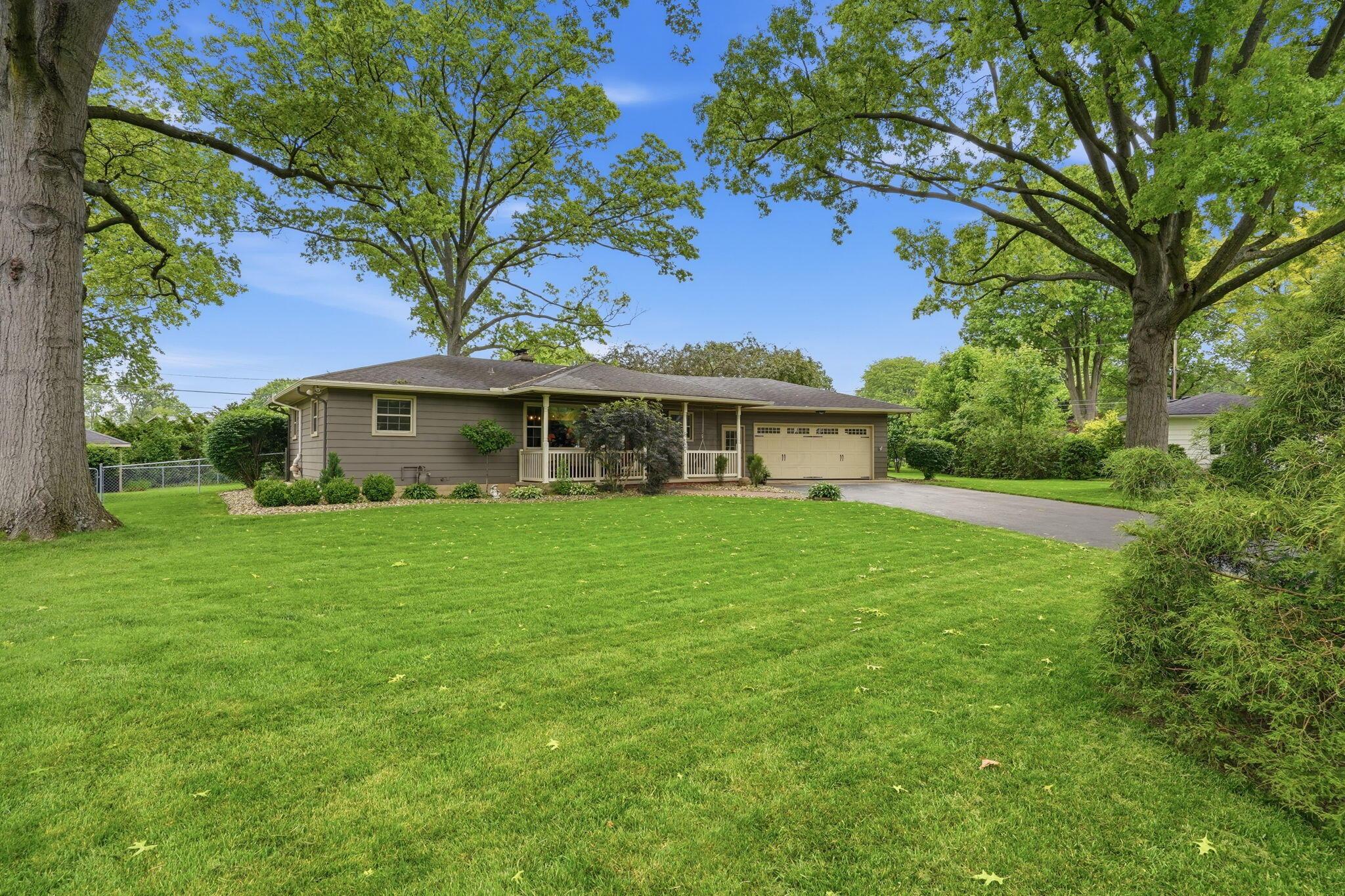 65 Lincoln Road Tiffin, OH 44883 - Photo 3 of 61 17-web-or-mls-017_NHM08032